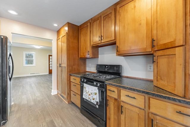 917 WILLARD Avenue, Rockford, IL 61101