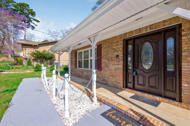 9015 Potomac Drive, Chattanooga, TN 37421