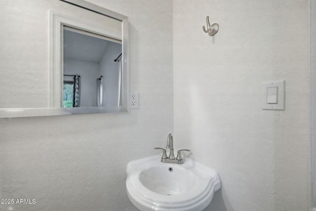 1979 CHRISTMAS PINE Circle, Overgaard, AZ 85933