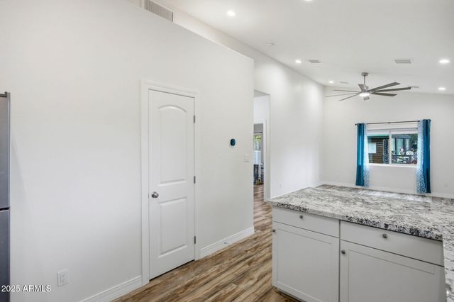 1979 CHRISTMAS PINE Circle, Overgaard, AZ 85933