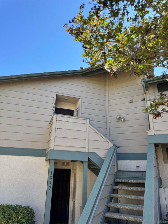 Image 2 of property listing at 3015 Brookpine Ct, Spring Valley, CA 91978