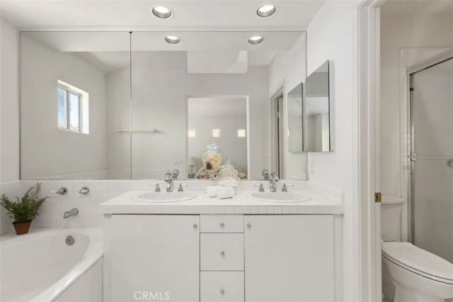 10 Palmieri Aisle, Irvine, CA 92606