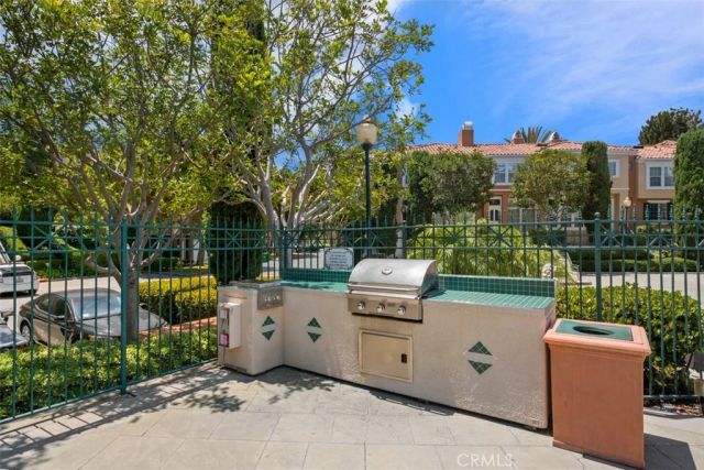 10 Palmieri Aisle, Irvine, CA 92606