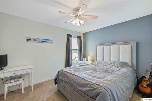 8701 S 163 Avenue, Omaha, NE 68136