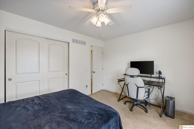 8701 S 163 Avenue, Omaha, NE 68136