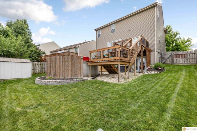 8701 S 163 Avenue, Omaha, NE 68136