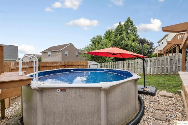 8701 S 163 Avenue, Omaha, NE 68136