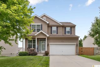 8701 S 163 Avenue, Omaha, NE 68136
