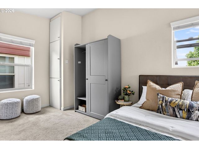 4309 Se DIVISION St B, Portland, OR 97206