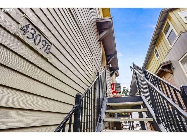 4309 Se DIVISION St B, Portland, OR 97206