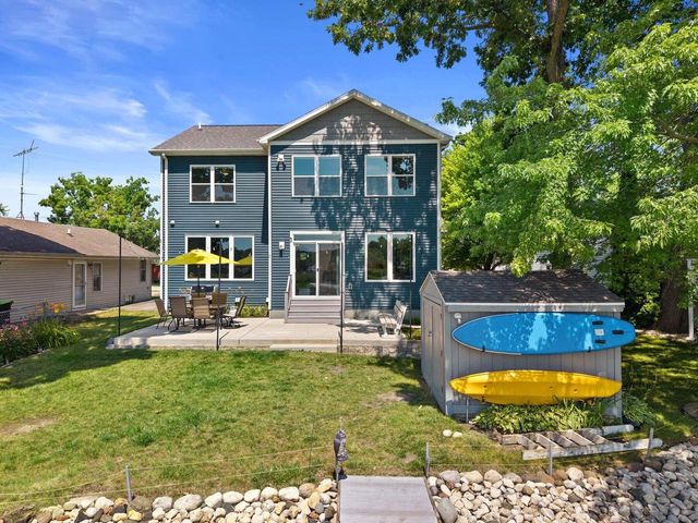 28925 Elm Island DRIVE, Waterford, WI 53185
