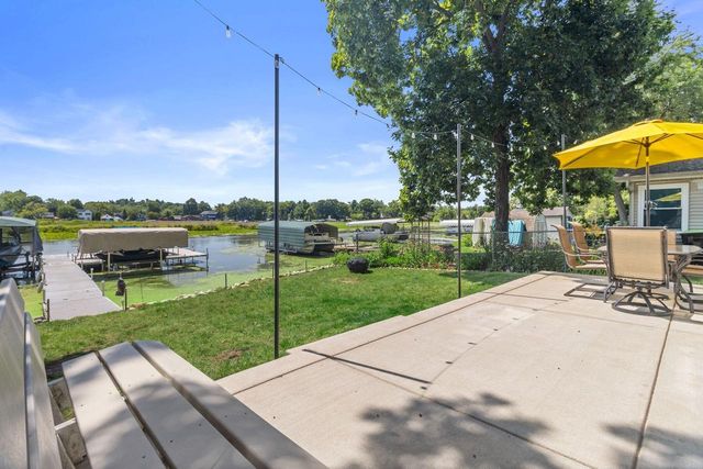 28925 Elm Island DRIVE, Waterford, WI 53185