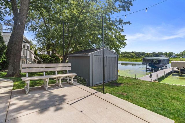 28925 Elm Island DRIVE, Waterford, WI 53185