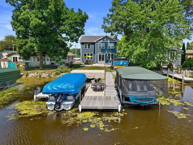 28925 Elm Island DRIVE, Waterford, WI 53185
