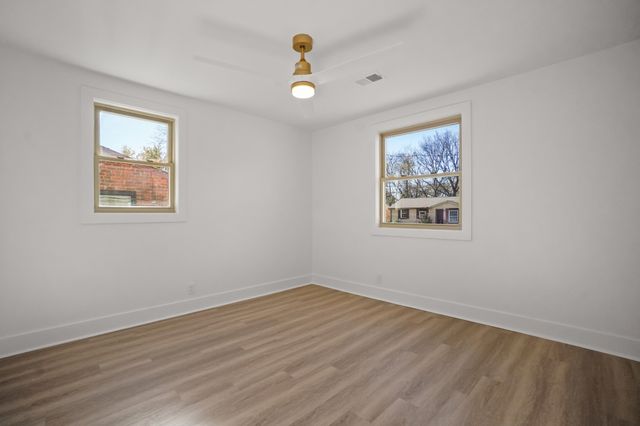 3238 Leawood Dr, Nashville, TN 37218