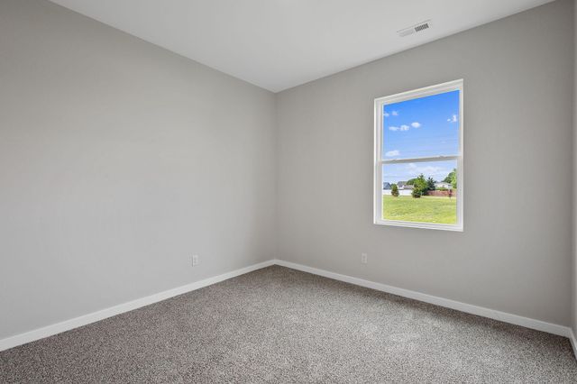 133 Cressmoor Boulevard, Hobart, IN 46342