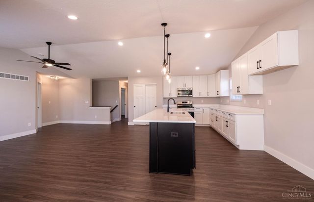 1956 Redbud Drive, Hamilton, OH 45013