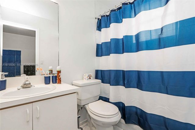 8451 NW 138th St 2303, Miami Lakes, FL 33016