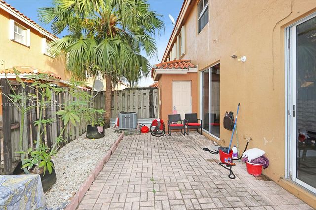 8451 NW 138th St 2303, Miami Lakes, FL 33016