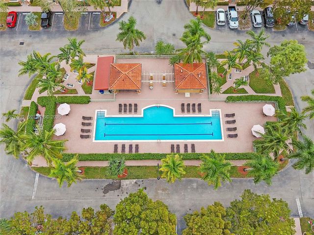 8451 NW 138th St 2303, Miami Lakes, FL 33016