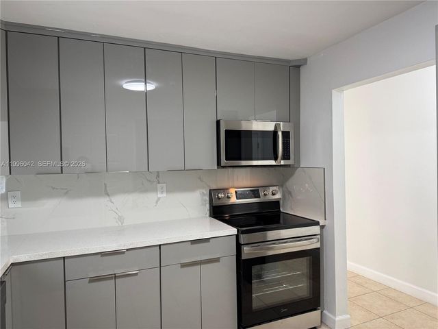 8550 SW 109th Ave 5-114, Miami, FL 33173