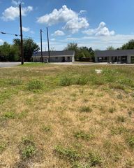 724 Dalton Street, Weatherford, TX 76086