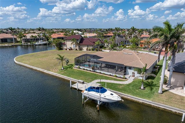 571 PORT BENDRES DRIVE, Punta Gorda, FL 33950