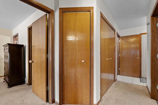1155 W Madison AVENUE, Cleveland, WI 53015