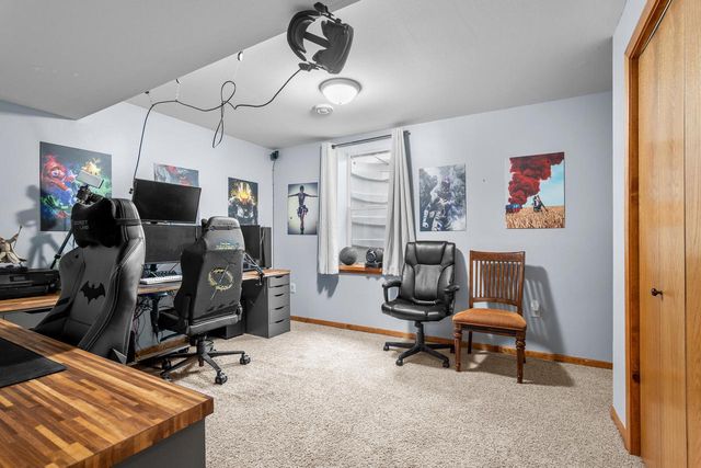 1155 W Madison AVENUE, Cleveland, WI 53015