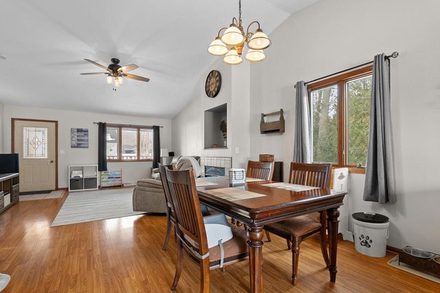 1155 W Madison AVENUE, Cleveland, WI 53015