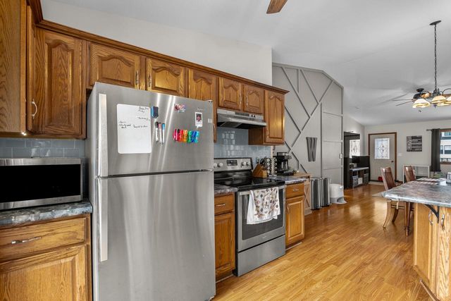 1155 W Madison AVENUE, Cleveland, WI 53015