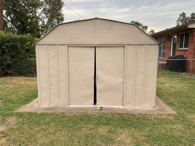 6635 E 27th Street, Tulsa, OK 74129