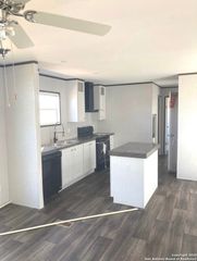 181 Sunny Loop, La Vernia, TX 78121