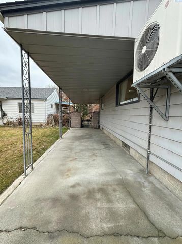 503 Benham St., Richland, WA 99352