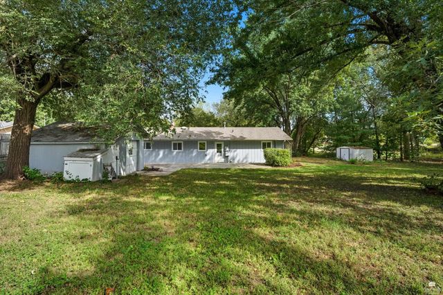 5310 Kaw Valley Road, Wamego, KS 66547