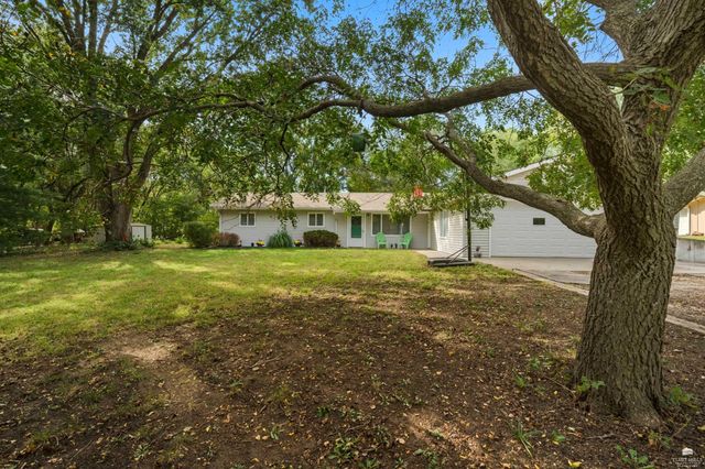 5310 Kaw Valley Road, Wamego, KS 66547