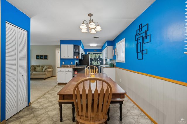 5310 Kaw Valley Road, Wamego, KS 66547