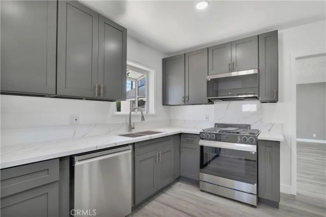 18234 Sugarman Street, Tarzana, CA 91356