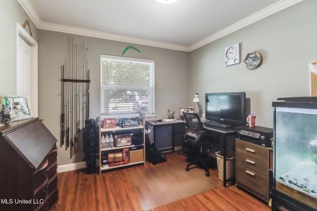 2204 Collins Boulevard, Gulfport, MS 39507