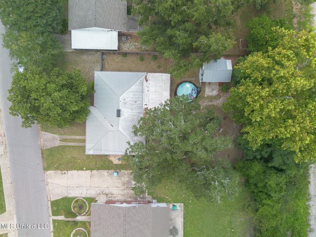 2204 Collins Boulevard, Gulfport, MS 39507