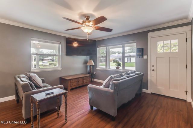 2204 Collins Boulevard, Gulfport, MS 39507