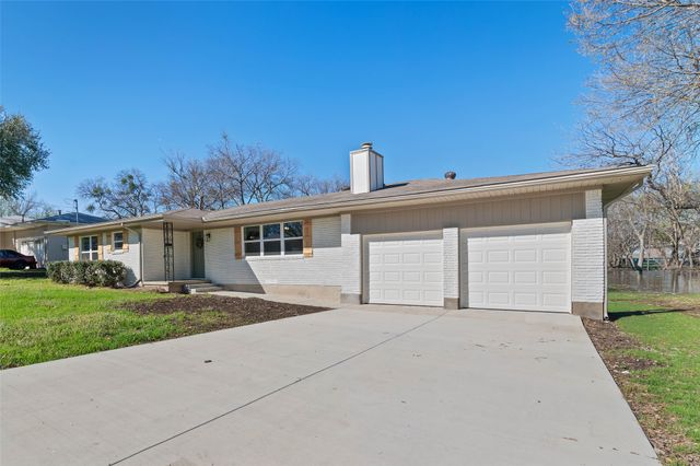 903 Stanley Street, Denton, TX 76201