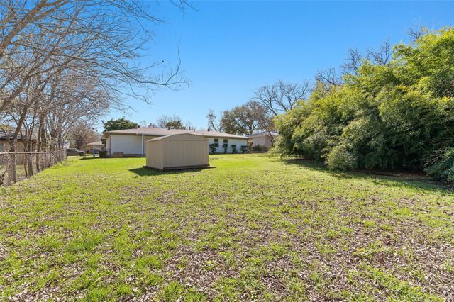 903 Stanley Street, Denton, TX 76201