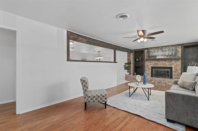 903 Stanley Street, Denton, TX 76201