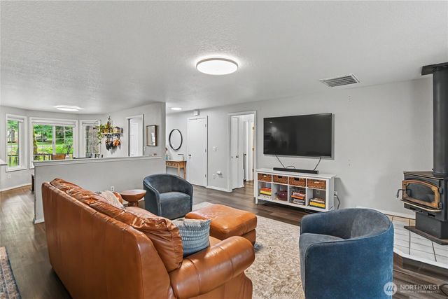8212 Ethan Court SW, Olympia, WA 98512