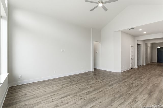 217 Spanish Oak, Castroville, TX 78009