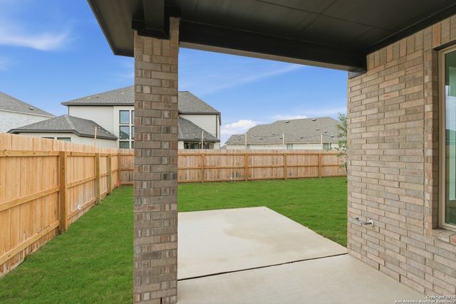217 Spanish Oak, Castroville, TX 78009