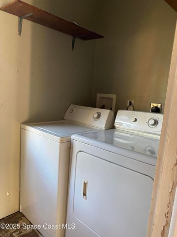 1907 Fletcher Street, Melbourne, FL 32901