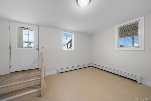 135 Beekman Avenue LR, Sleepy Hollow, NY 10591