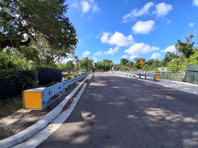 7001 CAUSEWAY BOULEVARD, Tampa, FL 33619